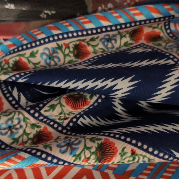 Colorful Patterned Scarf - Picture 5 of 5